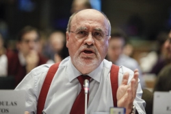 Capoulas Santos durante o debate e votação dos relatórios da PAC na comissão de Agricultura do PE, 23 de janeiro de 2013