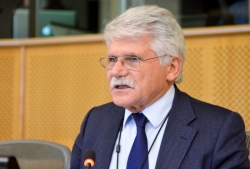 Vital Moreira, presidente da comissão de Comércio Internacional do PE, 20 de fevereiro de 2013